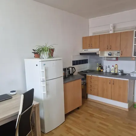 S Balkonem Apartman