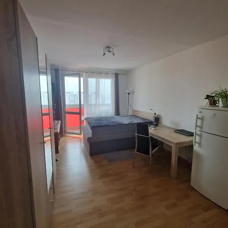 Apartman S Balkonem Hradec Králové